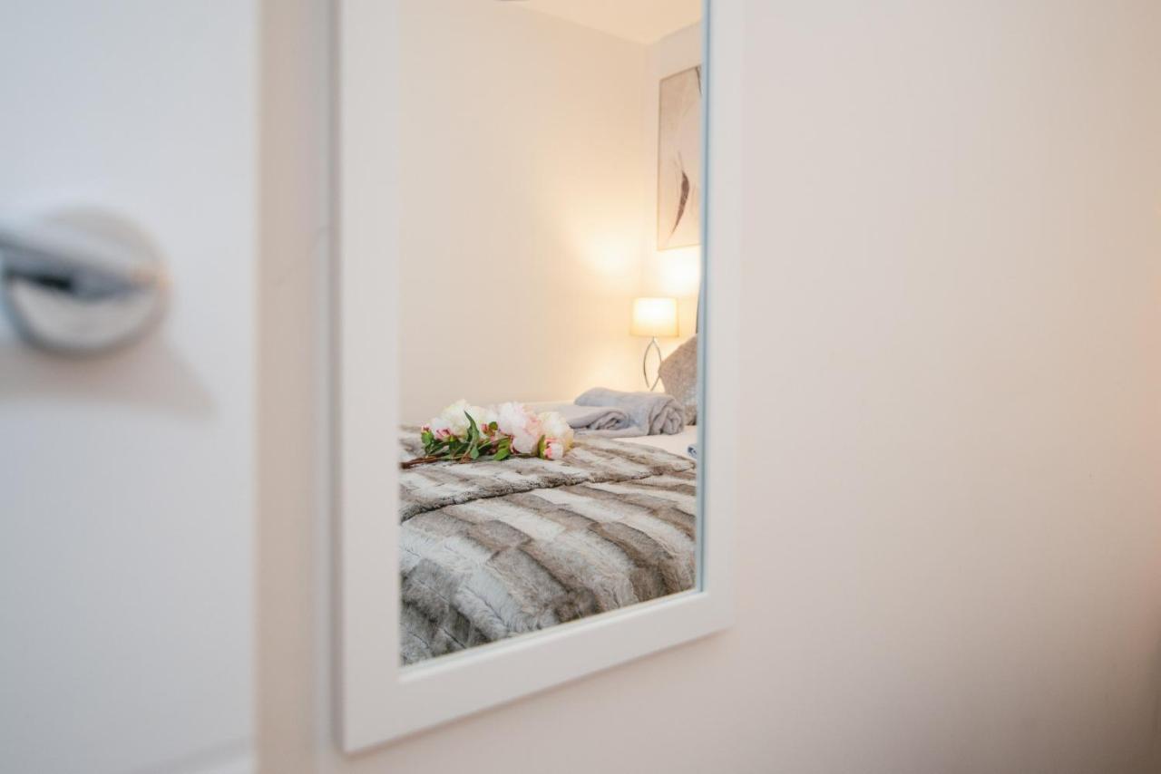 Stunning 2-bed In Stevenage, Sleeps 5 With Free Private Parking Apartment Stevenage